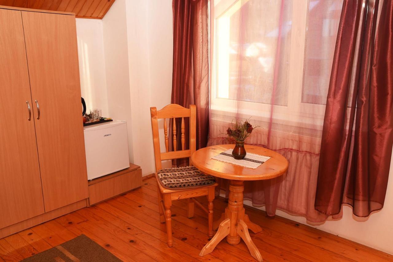 Oskolok Dovbusha Mini-Hotel Jaremtsje Eksteriør bilde