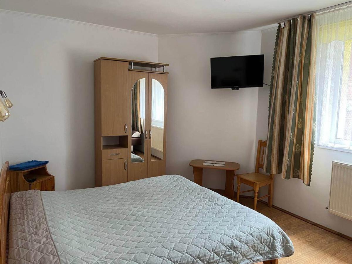 Oskolok Dovbusha Mini-Hotel Jaremtsje Eksteriør bilde